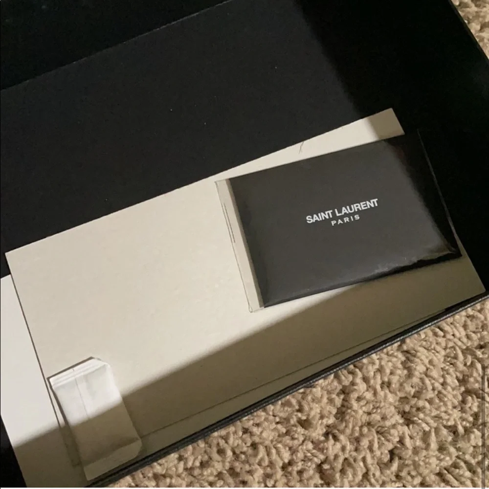 NWT YSL wallet on a chain - Picture 9 of 12